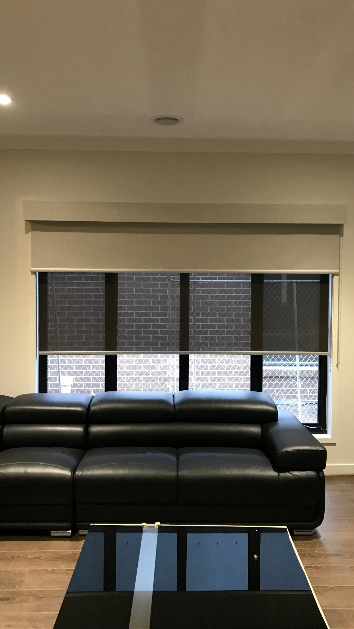 Effortlessly managelight and privacy